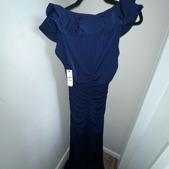 Formal Gown - Picture 2 of 6